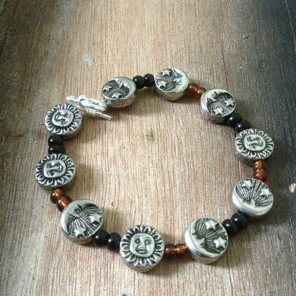 Bracelet & necklace bundle!