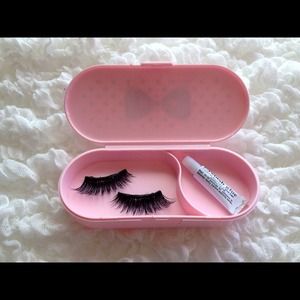 False Eyelash Case