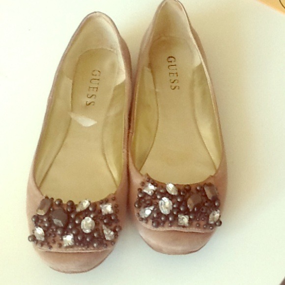 Guess flat shoes