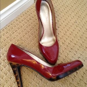 Jessica Simpson Heel