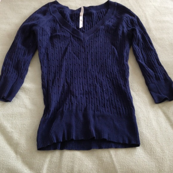 Navy 3/4 sleeve pullover