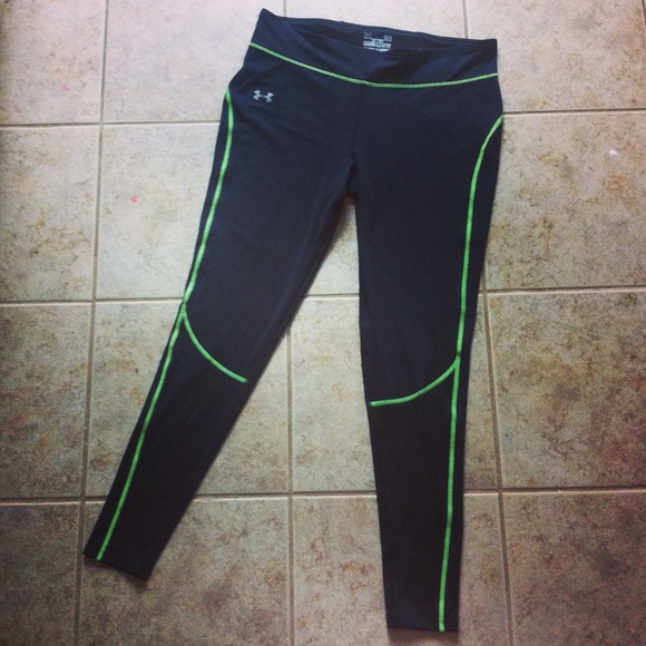 SOLD SOLD SOLD IN BUNDLE.  Under Armor Leggings
