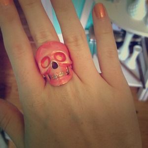 skull ring