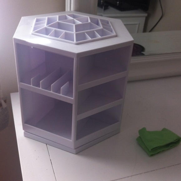 Plastic organizer.