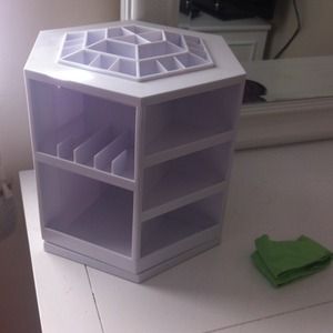 Plastic organizer.