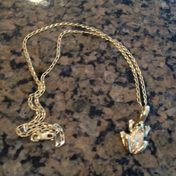 Frog charm necklace