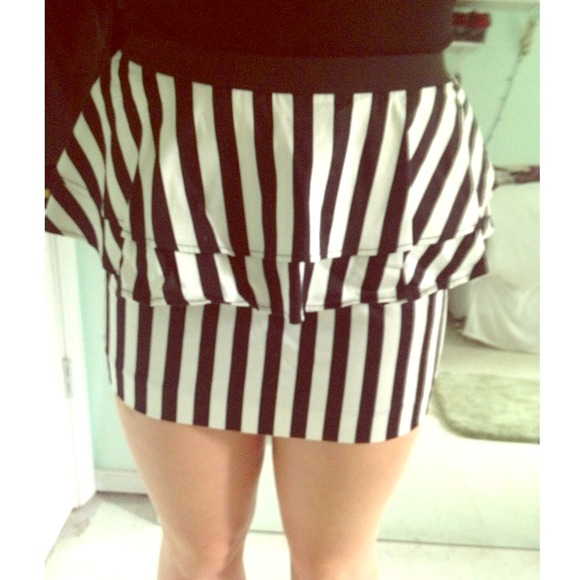 Pinstripe high waisted skirt