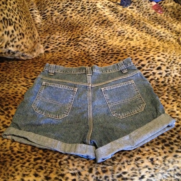 High Waisted Jean Shorts - Picture 4 of 4