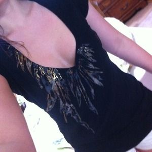 Guess t-Shirt with gold feather design