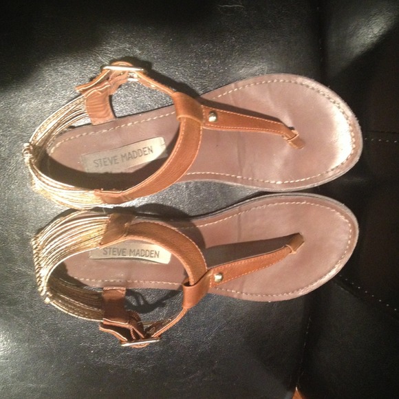 🚫HOLD🚫Steve Madden brown and gold sandals - Picture 4 of 4