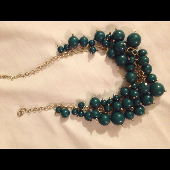 Statement Necklace - Picture 2 of 2