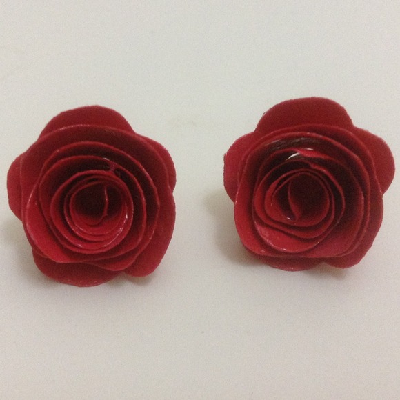 Jewelry - Handmade quilled earrings YAY HOST PICK 9/7 BUNDLE