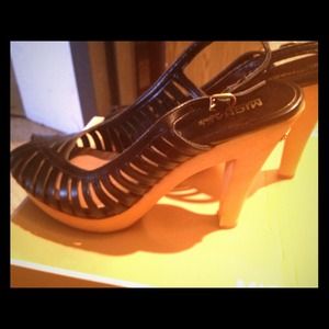 Michael Kors wooden peep toe heels size 8