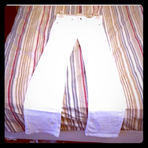 Authentic Burberry Chelsea White Jeans