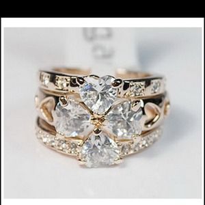 🍀Lucky Irish Hearts Ring-Stunning🍀