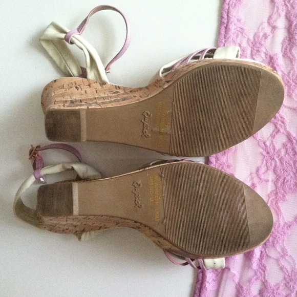 Cute wedges π - Picture 2 of 3