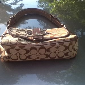 Coach shoulder bag