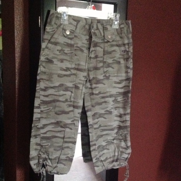 Girls Capri pants