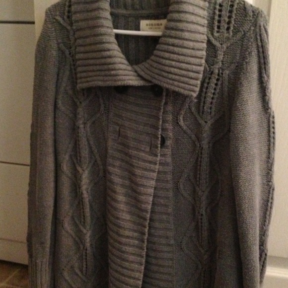 Gray sweater