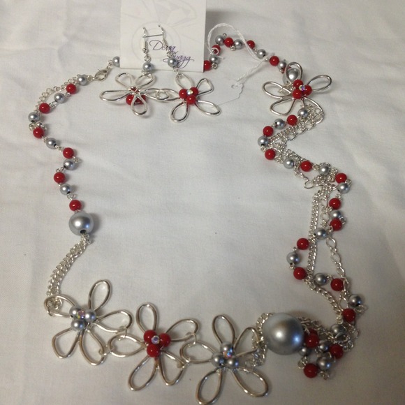 Red and Silver Necklace Set