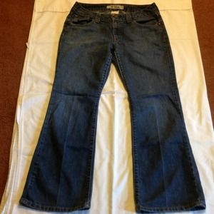 GAP CURVEY LOW RISE BLUE JEANS