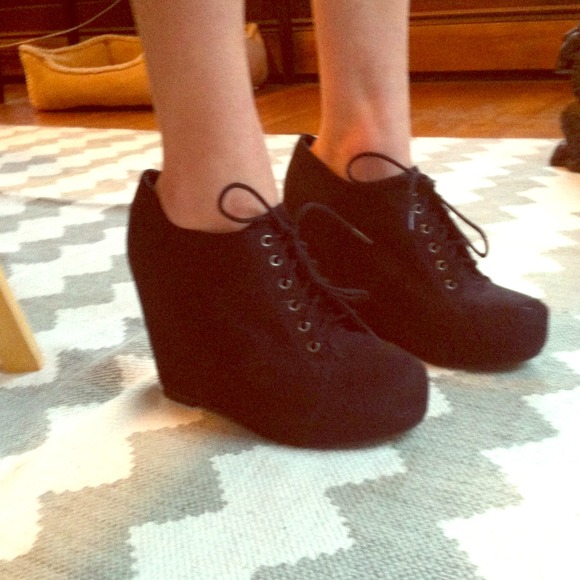 Black wedge booties size 8