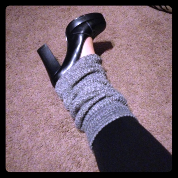 Black heels like new!