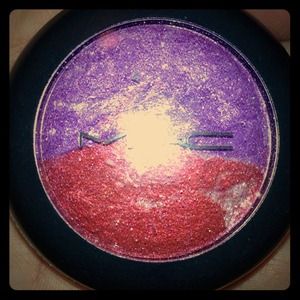 Mac eyeshadow