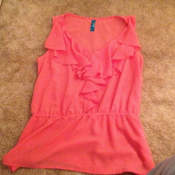 ⛔Price reduced⛔ Coral tank top