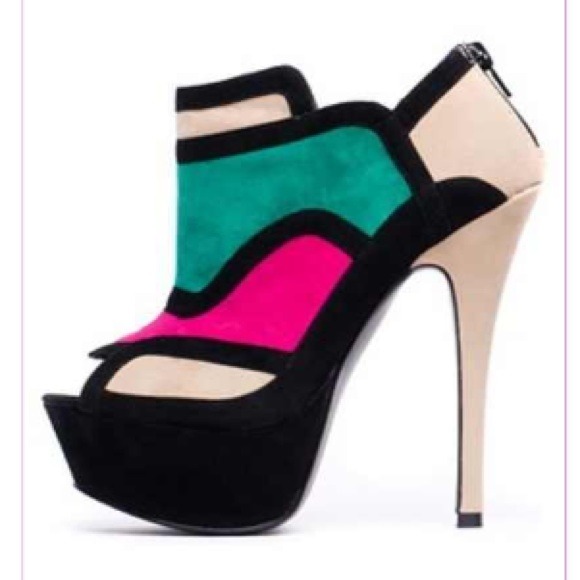 Shoes - Picture 2 of 2