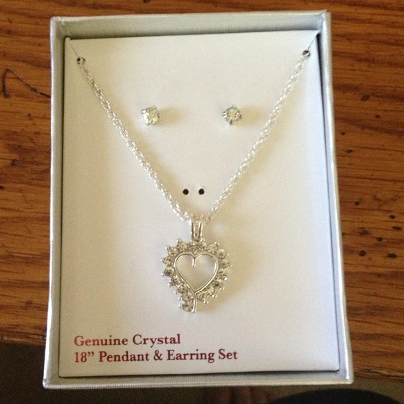 Crystal earrings and necklace