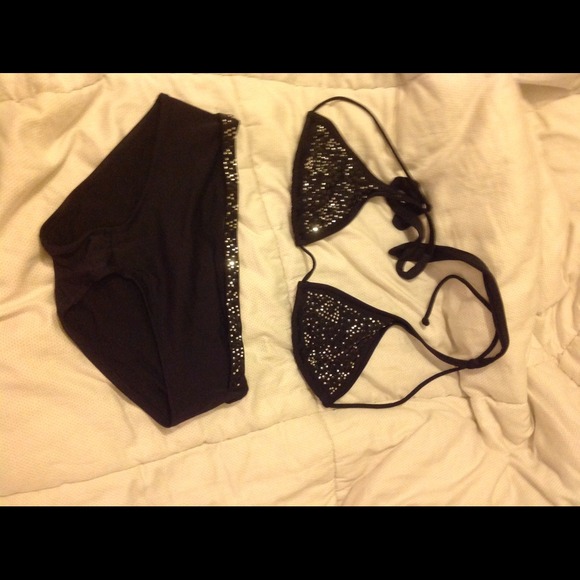 Bathing suit