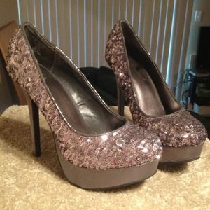 ON HOLD FOR @jeunejuniper