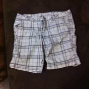 Aeropostale Bermuda shorts
