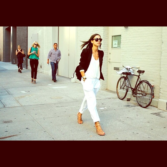Soldd ...Cute white trousers, NWT !