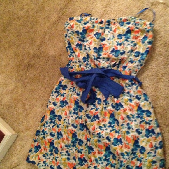 Orange blue strapless dress