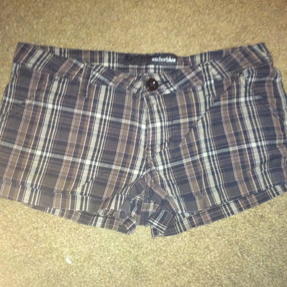 Dark Brown Plaid Anchor Blue shorts 😄