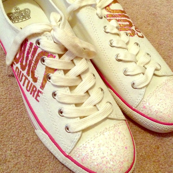 Juicy sneakers 😘