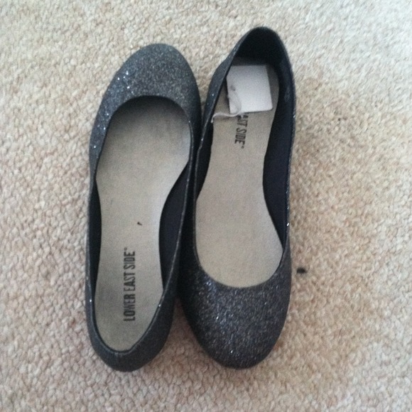 Black flats for sale!