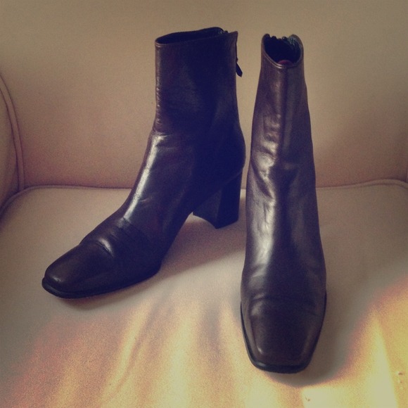 ⚡$ Reduced⚡Brown leather Stuart Weitzman  boots!