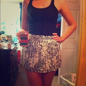 High waisted black & white striped skirt