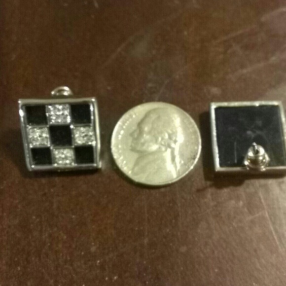 Dazzled studs - Picture 3 of 3