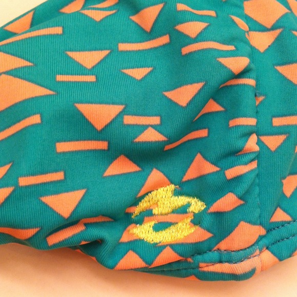 $15 TODAY! BILLABONG Bathing suite top! - Picture 2 of 4