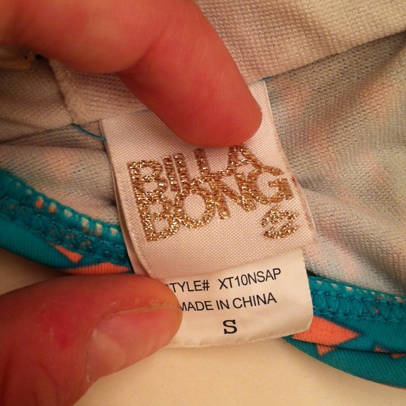 $15 TODAY! BILLABONG Bathing suite top! - Picture 4 of 4