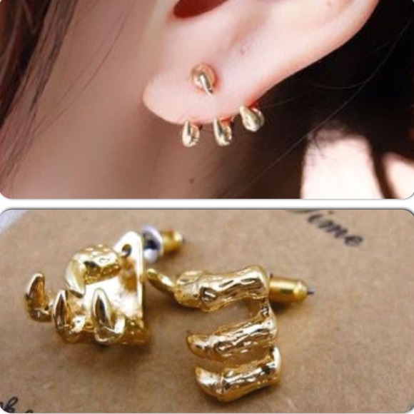 Jewelry - Gold Eagle Claw Earrings LAST PAIR!!