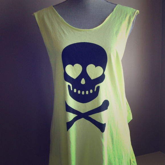 🚫SOLD Wildfox Couture Skull Tank