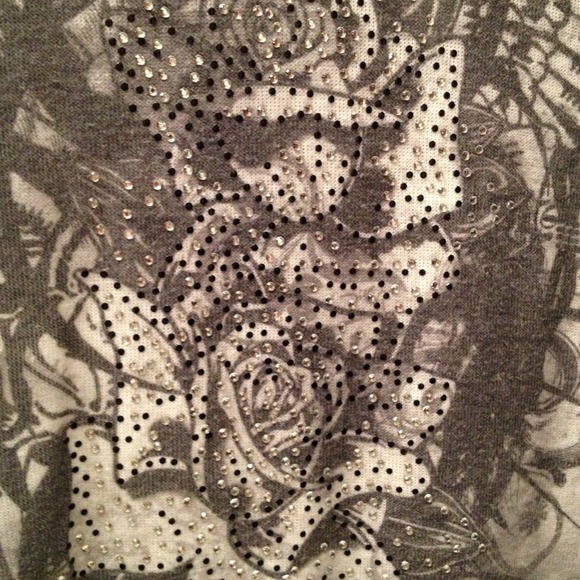 💢💢SOLD💢💢Wet Seal sweater, long lean fit. - Picture 4 of 4