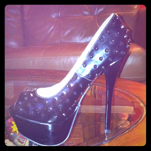 Spike pumps