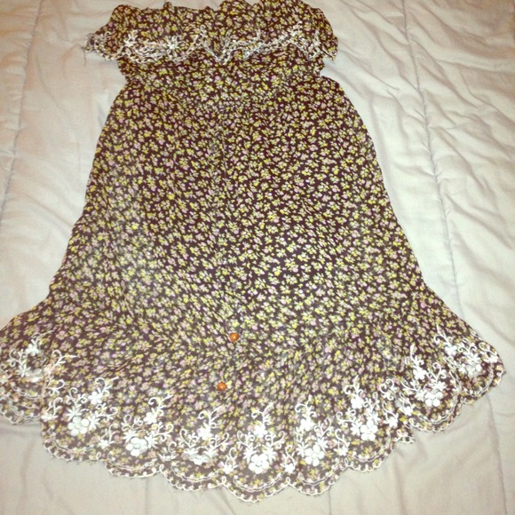 Floral XX1 dress.