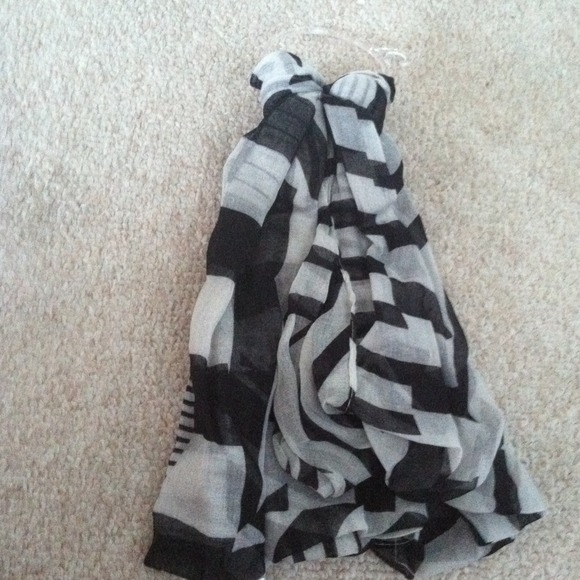 Striped gray and black scarf